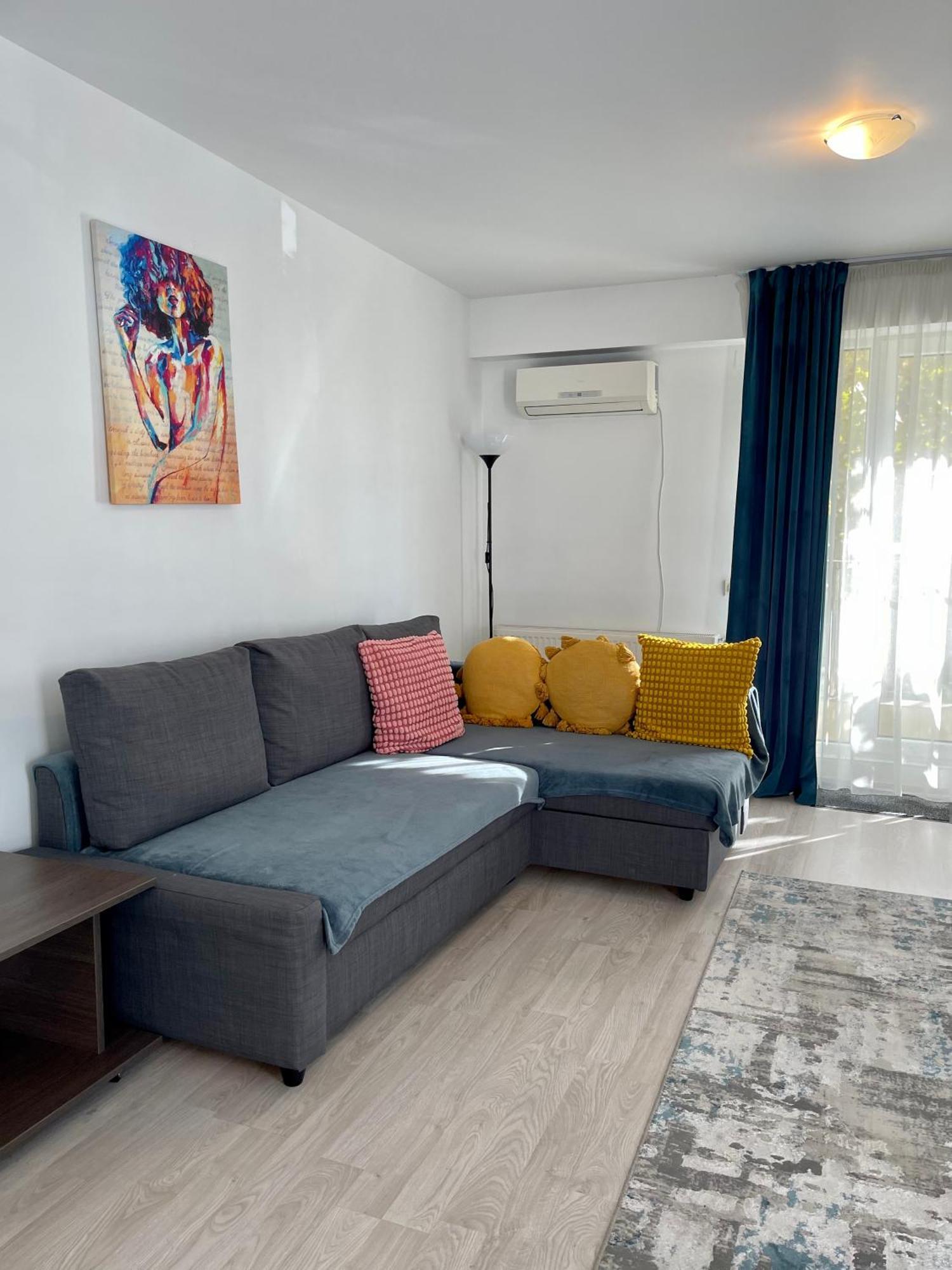 Fly Airport Residences & Therme-Self Check-In โอโตเปนี ภายนอก รูปภาพ